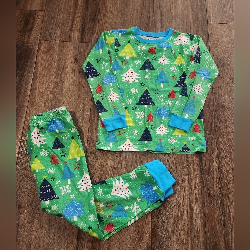 Jane Marie Christmas Tree Christmas Pajamas‎ - Youth Size Medium